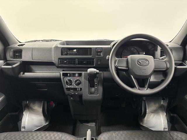 ハイゼットカーゴＤＸＡＭ／ＦＭチューナー　マニュアルエアコン　アクセサリーソケット　電子制御式４ＷＤ　オーバーヘッドシェルフ　フルフラット荷室　ハロゲンヘッドランプ　オートライト機能　キーレスエントリー　スマアシ（長野県）の中古車