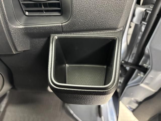 ハイゼットカーゴＤＸＡＭ／ＦＭチューナー　マニュアルエアコン　アクセサリーソケット　電子制御式４ＷＤ　オーバーヘッドシェルフ　フルフラット荷室　ハロゲンヘッドランプ　オートライト機能　キーレスエントリー　スマアシ（長野県）の中古車