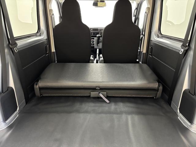 ハイゼットカーゴＤＸＡＭ、ＦＭチューナー　マニュアルエアコン　電子制御式４ＷＤ　両側スライドドア　フルフラット荷室　ハロゲンヘッドランプ　オートライト機能　オーバーヘッドシェルフ　キーレスエントリー　スマアシ（長野県）の中古車