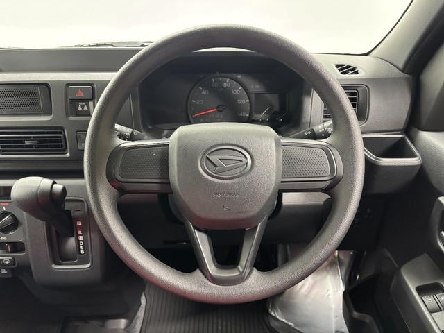 ハイゼットカーゴＤＸＡＭ、ＦＭチューナー　マニュアルエアコン　電子制御式４ＷＤ　両側スライドドア　フルフラット荷室　ハロゲンヘッドランプ　オートライト機能　オーバーヘッドシェルフ　キーレスエントリー　スマアシ（長野県）の中古車