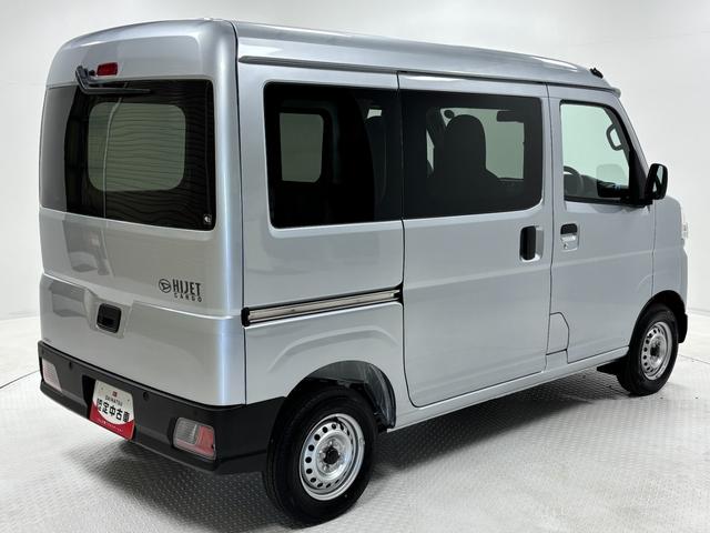 ハイゼットカーゴＤＸＡＭ、ＦＭチューナー　マニュアルエアコン　電子制御式４ＷＤ　両側スライドドア　フルフラット荷室　ハロゲンヘッドランプ　オートライト機能　オーバーヘッドシェルフ　キーレスエントリー　スマアシ（長野県）の中古車