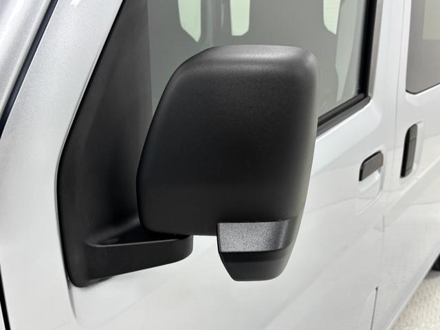 ハイゼットカーゴＤＸＡＭ、ＦＭチューナー　マニュアルエアコン　電子制御式４ＷＤ　両側スライドドア　フルフラット荷室　ハロゲンヘッドランプ　オートライト機能　オーバーヘッドシェルフ　キーレスエントリー　スマアシ（長野県）の中古車