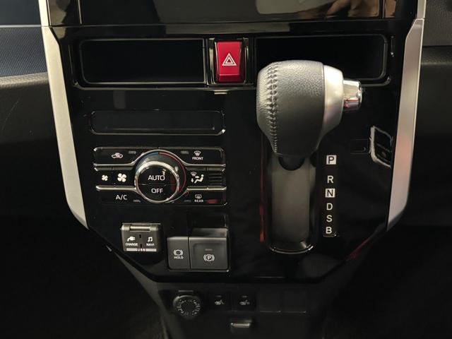 トールカスタムＧ追従機能　ドラレコ　純正ナビ　パノラマモニター　Ｂｌｕｅｔｏｏｔｈ　フルセグ　ハンズフリー通話　ＵＳＢソケット　両側電動スライドドア　両側シートヒーター　格納式テーブル　ＬＥＤ　キーフリー　スマアシ（長野県）の中古車