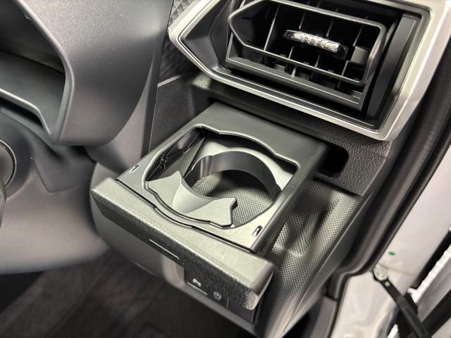 ロッキープレミアムＧドラレコ　ＥＴＣ　追従機能　純正ナビ　パノラマモニター　Ｂｌｕｅｔｏｏｔｈ　フルセグ　ハンズフリー通話　ＵＳＢソケット　両側シートヒーター　ステアリングスイッチ　ＬＥＤ　オートライト　キーフリー（長野県）の中古車
