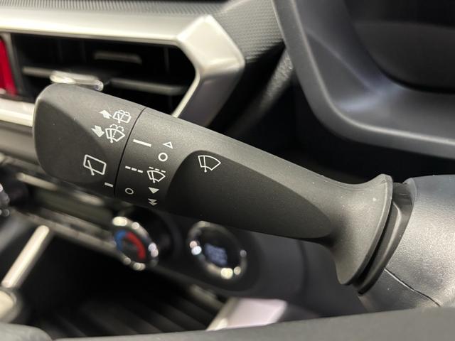 ロッキープレミアムＧドラレコ　ＥＴＣ　追従機能　純正ナビ　パノラマモニター　Ｂｌｕｅｔｏｏｔｈ　フルセグ　ハンズフリー通話　ＵＳＢソケット　両側シートヒーター　ステアリングスイッチ　ＬＥＤ　オートライト　キーフリー（長野県）の中古車