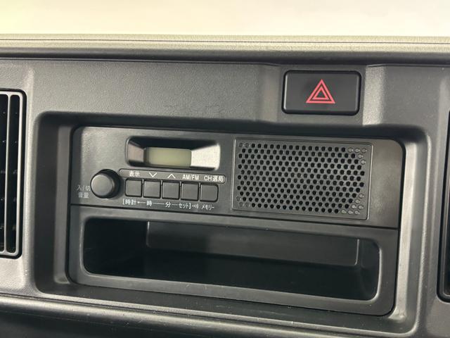 ハイゼットカーゴDX SAIIIETC AM・FMチューナー マニュアルエアコン パートタイム4WD フルフラット荷室 オーバーヘッドシェルフ ショッピングフック 両側スライドドア 両側パワーウィンドゥ ハロゲン キーレス スマアシ(長野県)の中古車