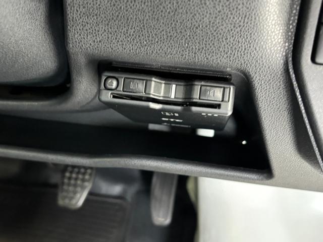 ハイゼットカーゴDX SAIIIETC AM・FMチューナー マニュアルエアコン パートタイム4WD フルフラット荷室 オーバーヘッドシェルフ ショッピングフック 両側スライドドア 両側パワーウィンドゥ ハロゲン キーレス スマアシ(長野県)の中古車