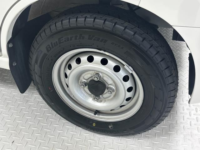 ハイゼットカーゴDX SAIIIETC AM・FMチューナー マニュアルエアコン パートタイム4WD フルフラット荷室 オーバーヘッドシェルフ ショッピングフック 両側スライドドア 両側パワーウィンドゥ ハロゲン キーレス スマアシ(長野県)の中古車