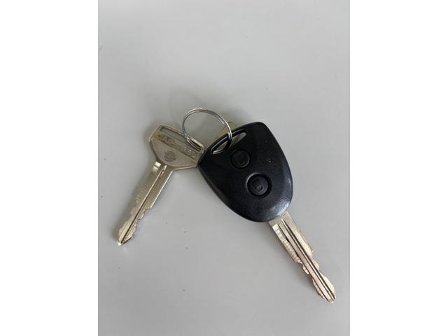 ハイゼットカーゴDX SAIIIETC AM・FMチューナー マニュアルエアコン パートタイム4WD フルフラット荷室 オーバーヘッドシェルフ ショッピングフック 両側スライドドア 両側パワーウィンドゥ ハロゲン キーレス スマアシ(長野県)の中古車
