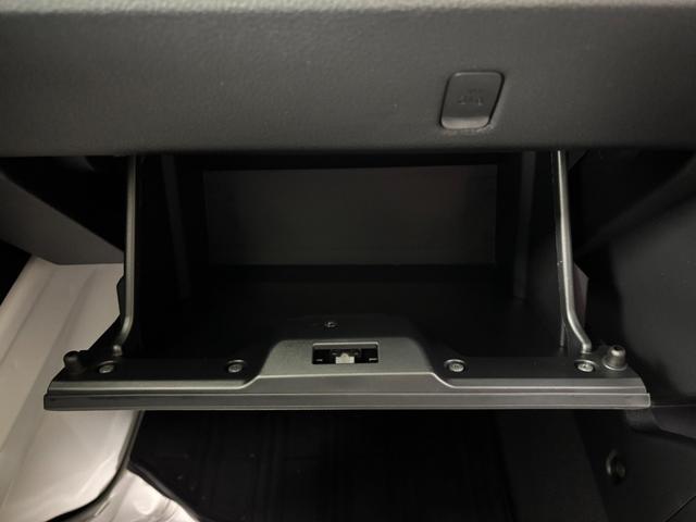 ハイゼットトラックスタンダード　農用スペシャルＡＭ・ＦＭチューナー　マニュアルエアコン　電子制御式４ＷＤ　アクセサリーソケット　ハロゲンヘッドランプ　オートライト機能　ショッピングフック　アッパートレイ　ＬＥＤ大型荷台作業灯（長野県）の中古車