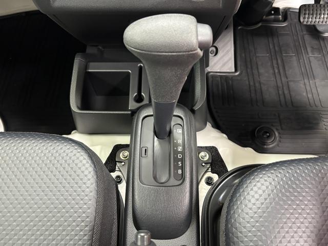 ハイゼットトラックスタンダード　農用スペシャルＡＭ・ＦＭチューナー　マニュアルエアコン　電子制御式４ＷＤ　アクセサリーソケット　ハロゲンヘッドランプ　オートライト機能　ショッピングフック　アッパートレイ　ＬＥＤ大型荷台作業灯（長野県）の中古車