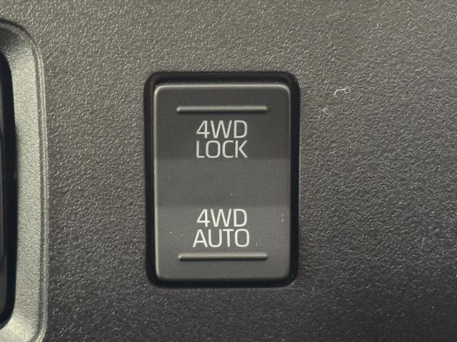 ハイゼットカーゴクルーズＣＤチューナー　マニュアルエアコン　両側スライドドア　電子制御式４ＷＤ　アクセサリーソケット　フルフラット荷室　ショッピングフック　電動格納ミラー　ハロゲンヘッドランプ　オートライト機能　スマアシ（長野県）の中古車