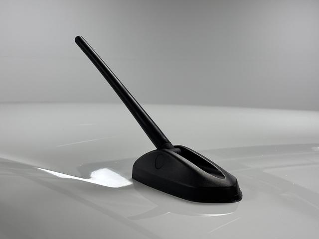 ハイゼットカーゴクルーズＣＤチューナー　マニュアルエアコン　両側スライドドア　電子制御式４ＷＤ　アクセサリーソケット　フルフラット荷室　ショッピングフック　電動格納ミラー　ハロゲンヘッドランプ　オートライト機能　スマアシ（長野県）の中古車