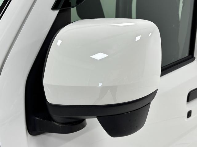 ハイゼットカーゴクルーズＣＤチューナー　マニュアルエアコン　両側スライドドア　電子制御式４ＷＤ　アクセサリーソケット　フルフラット荷室　ショッピングフック　電動格納ミラー　ハロゲンヘッドランプ　オートライト機能　スマアシ（長野県）の中古車