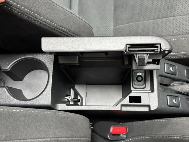 コペンＧＲ　スポーツオープンカー　純正ナビ　バックカメラ　Ｂｌｕｅｔｏｏｔｈ　フルセグ　オートエアコン　ＬＥＤヘッドランプ　フォグランプ　オートライト　ステアリングスイッチ　プッシュスタート　電動格納ミラー　キーフリー（長野県）の中古車