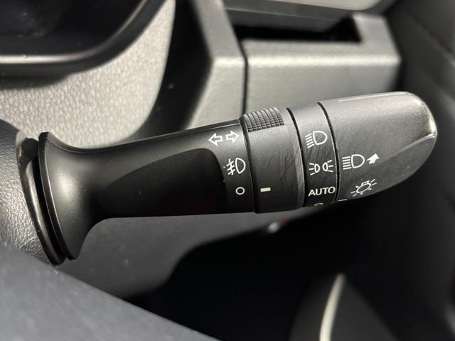 トールカスタムＧ　ＳＡIIＥＴＣ　純正ナビ　パノラマモニター　Ｂｌｕｅｔｏｏｔｈ　ワンセグ　ハンズフリー通話　ＵＳＢソケット　両側電動スライドドア　フルフラット荷室　格納式リヤドアサンシェード　ＬＥＤ　オートライト　スマアシ（長野県）の中古車