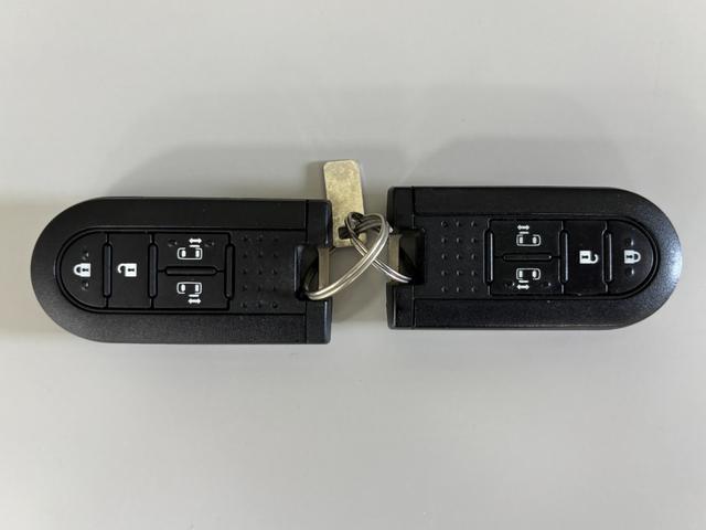 トールカスタムＧ　ＳＡIIＥＴＣ　純正ナビ　パノラマモニター　Ｂｌｕｅｔｏｏｔｈ　ワンセグ　ハンズフリー通話　ＵＳＢソケット　両側電動スライドドア　フルフラット荷室　格納式リヤドアサンシェード　ＬＥＤ　オートライト　スマアシ（長野県）の中古車