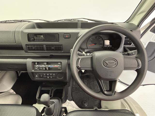 ハイゼットトラック 中古車 スタンダード　農用スペシャル　５ＭＴ　４ＷＤＭＴ５　ＡＭ．ＦＭチューナー　マニュアルエアコン　ＬＥＤ大型荷台作業　アクセサリーソケット　パートタイム４ＷＤ　ハロゲンランプ　オートライト　板バネ４枚　衝突回避