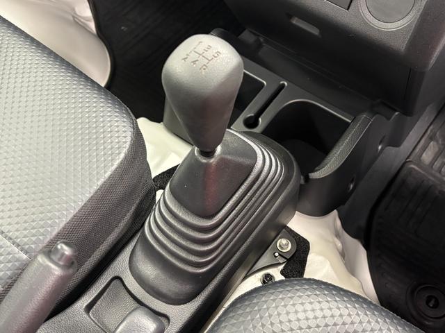 ハイゼットトラックスタンダード　農用スペシャル　５ＭＴ　４ＷＤＭＴ５　ＡＭ．ＦＭチューナー　マニュアルエアコン　ＬＥＤ大型荷台作業　アクセサリーソケット　パートタイム４ＷＤ　ハロゲンランプ　オートライト　板バネ４枚　衝突回避（長野県）の中古車