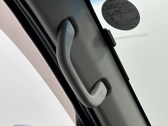 ハイゼットカーゴクルーズターボSAIIIターボ MT5 ETC 純正ナビ Bluetooth フルセグ マニュアルエアコン オーバーヘッドシェルフ フルフラット荷室 パートタイム4WD 電動格納ミラー LED キーレスエントリー 衝突回避(長野県)の中古車