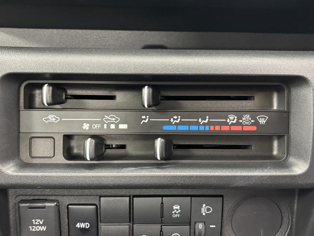 ハイゼットトラックスタンダード5MT AM.FMチューナー マニュアルエアコン パートタイム4WD アクセサリーソケット ガードフレームプロテクター ゲートプロテクター ハロゲンランプ オートライト(長野県)の中古車