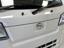 ＡＭ・ＦＭラジオ　マニュアルエアコン　　リヤ４枚リーフスプリング　荷台作業灯　オートライト　ＣＶＴ（長野県）の中古車