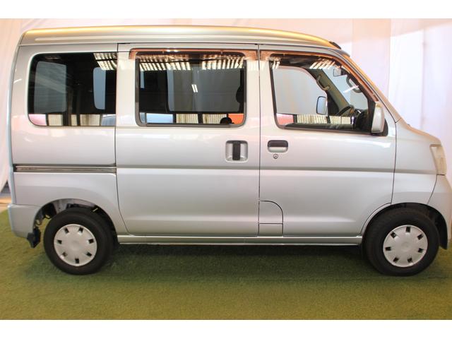 ハイゼットカーゴクルーズ認定中古車　ＡＴ車　キーレスエントリー　ラジオ　両側スライドドア　ハロゲンヘッドライト　電動格納ミラー　ドアバイザー　マニュアルエアコン　リヤワイパー　最大積載量３５０Ｋｇ　パワーステアリング（香川県）の中古車
