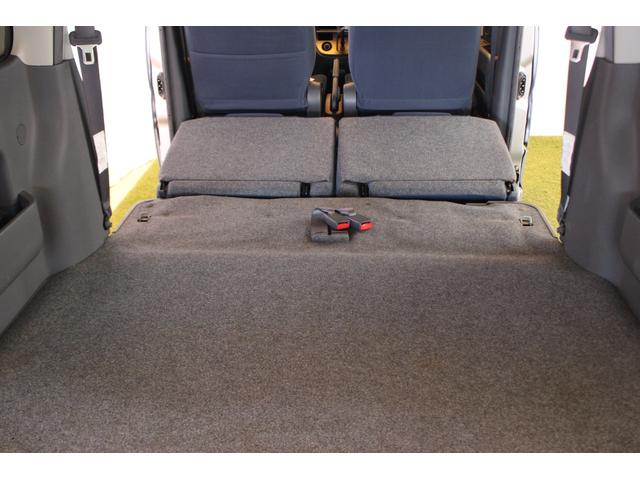 ハイゼットカーゴクルーズ認定中古車　ＡＴ車　キーレスエントリー　ラジオ　両側スライドドア　ハロゲンヘッドライト　電動格納ミラー　ドアバイザー　マニュアルエアコン　リヤワイパー　最大積載量３５０Ｋｇ　パワーステアリング（香川県）の中古車