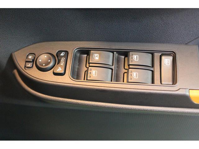 タントファンクロスターボ認定中古車　ＣＶＴ　９インチディスプレイオーディオ　ＥＴＣ　ドライブレコーダー　バックモニター　シートヒーター　スマートアシスト　両側パワースライドドア　キーフリーシステム　電動格納ミラー（香川県）の中古車
