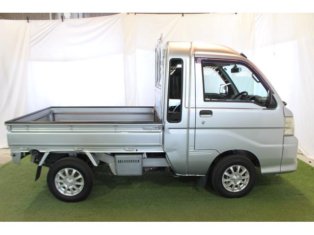 ハイゼットトラックジャンボ認定中古車　４ＷＤ　ＡＴ　ドライブレコーダー　キーレスエントリー　マニュアルエアコン　ラジオ　アルミホイール　ハロゲンヘッドライト　ドアバイザー　パワーウィンドウ　パワステ　最大積載量３５０Ｋｇ（香川県）の中古車