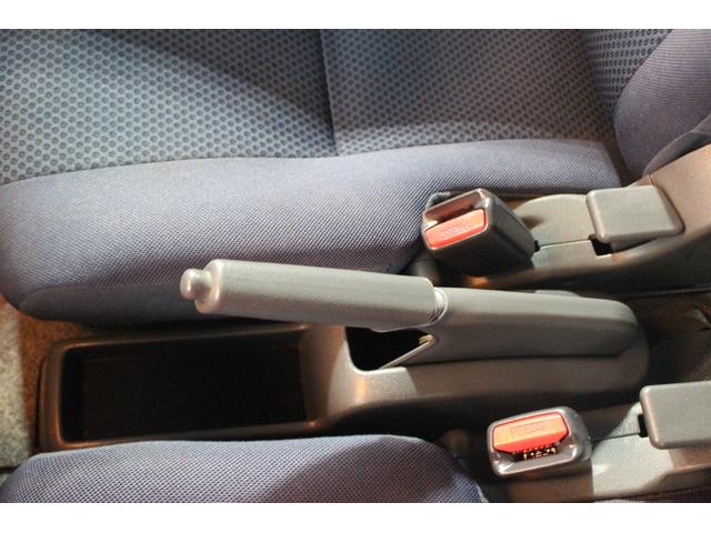 ハイゼットカーゴクルーズ認定中古車　ＡＴ　ＣＤラジオ　マニュアルエアコン　両側スライドドア　電動格納ミラー　ハロゲンヘッドライト　ドアバイザー　リヤワイパー　パワーウインド　パワーステアリング　シガーライター（香川県）の中古車