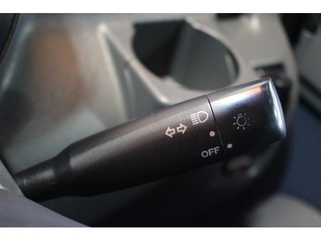 ハイゼットカーゴクルーズ認定中古車　ＡＴ　ＣＤラジオ　マニュアルエアコン　両側スライドドア　電動格納ミラー　ハロゲンヘッドライト　ドアバイザー　リヤワイパー　パワーウインド　パワーステアリング　シガーライター（香川県）の中古車