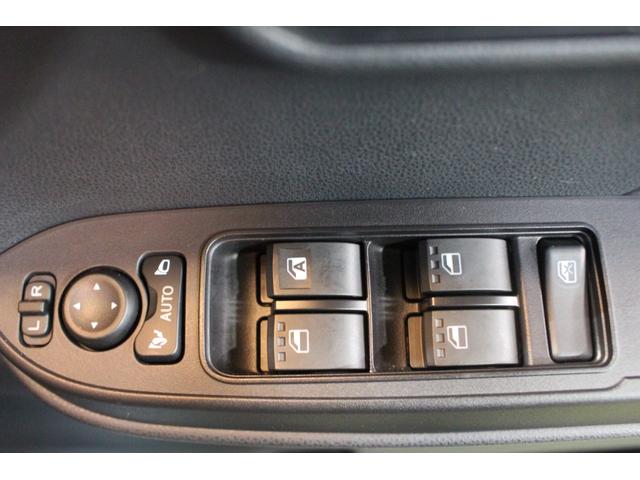 タントファンクロス認定中古車　ＣＶＴ　９インチディスプレイオーディオ　バックモニター　キーフリーシステム　シートヒーター　両側パワースライドドア　スマートアシスト　ステアリングスイッチ　オートエアコン　オートライト（香川県）の中古車