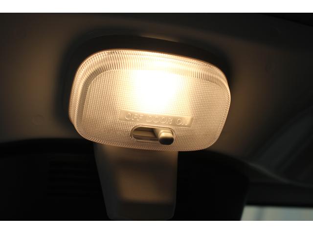 ハイゼットトラックスタンダード認定中古車　ＣＶＴ　ラジオ　マニュアルエアコン　ＬＥＤヘッドライト　オートライト　アイドリングストップ　スマートアシスト　コーナーセンサー　パワーステアリング　ドアバイザー　最大積載量３５０ｋｇ（香川県）の中古車