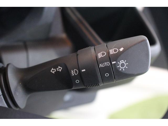 ハイゼットトラックスタンダード認定中古車　ＣＶＴ　ラジオ　マニュアルエアコン　ＬＥＤヘッドライト　オートライト　アイドリングストップ　スマートアシスト　コーナーセンサー　パワーステアリング　ドアバイザー　最大積載量３５０ｋｇ（香川県）の中古車