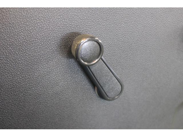 ハイゼットトラックスタンダード認定中古車　ＣＶＴ　ラジオ　マニュアルエアコン　コーナーセンサー　アイドリングストップ　スマートアシスト　オートライト　パワーステアリング　ハロゲンヘッドライト　ドアバイザー　最大積載量３５０ｋｇ（香川県）の中古車
