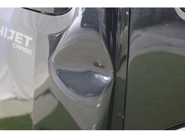 ハイゼットカーゴクルーズ認定中古車　ＣＶＴ　ＣＤラジオ　ＥＴＣ　キーレスエントリー　電動格納ミラー　マニュアルエアコン　ハロゲンヘッドライト　パワーウインドウ　ドアバイザー　パワーステアリング　パネルシフト（香川県）の中古車