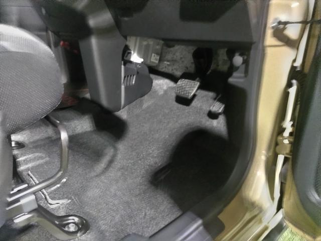 タントファンクロス認定中古車　ＣＶＴ　９インチディスプレイオーディオ　バックカメラ　キーフリーシステム　シートヒーター　ステアリングスイッチ　両側パワースライドドア　助手席側ピラーレス　ＬＥＤヘッドライト（香川県）の中古車