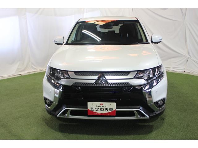 アウトランダー２０Ｇ認定中古車　ＣＶＴ　ナビ　全方位カメラ　ＥＴＣ　キーフリーシステム　ステアリングヒーター　ステアリングスイッチ　ターンシグナル付き電動格納ミラー　ＬＥＤヘッドライト　オートライト　オートエアコン（香川県）の中古車