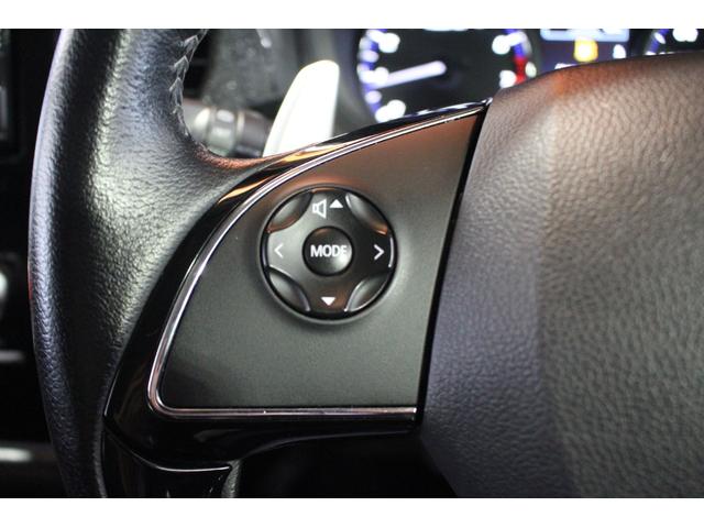 アウトランダー２０Ｇ認定中古車　ＣＶＴ　ナビ　全方位カメラ　ＥＴＣ　キーフリーシステム　ステアリングヒーター　ステアリングスイッチ　ターンシグナル付き電動格納ミラー　ＬＥＤヘッドライト　オートライト　オートエアコン（香川県）の中古車