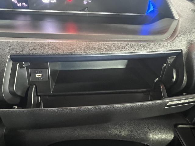 タントカスタムX認定中古車 CVT 9インチディスプレイオーディオ バックカメラ ETC キーフリーシステム ステアリングスイッチ 両側パワースライドドア 助手席側ピラーレス オートエアコン オートライト(香川県)の中古車