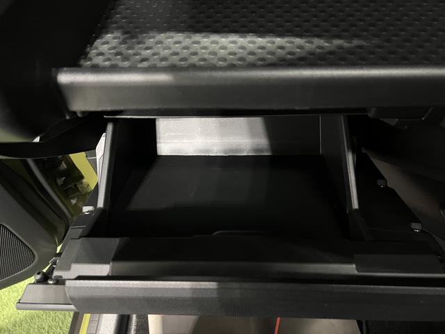 タフトG ダーククロムベンチャー認定中古車 CVT バックカメラ キーフリーシステム シートヒーター オートエアコン ステアリングスイッチ オートライト(香川県)の中古車