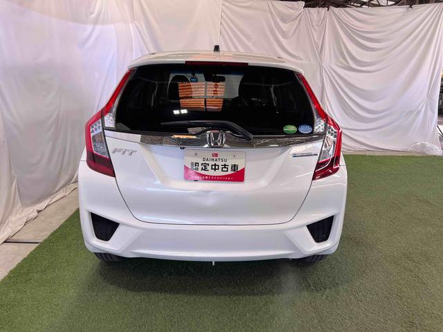 フィットハイブリッドLパッケージナビ ドライブレコーダー ETC バックカメラ キーフリーシステム オートエアコン ステアリングスイッチ(香川県)の中古車