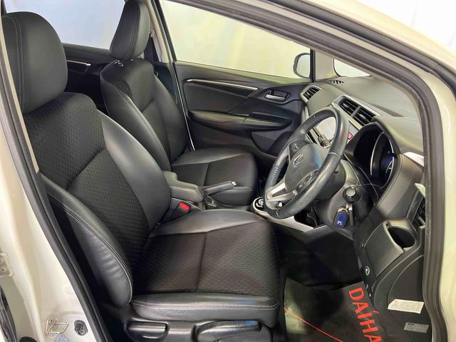 フィットハイブリッドLパッケージナビ ドライブレコーダー ETC バックカメラ キーフリーシステム オートエアコン ステアリングスイッチ(香川県)の中古車