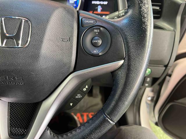 フィットハイブリッドLパッケージナビ ドライブレコーダー ETC バックカメラ キーフリーシステム オートエアコン ステアリングスイッチ(香川県)の中古車