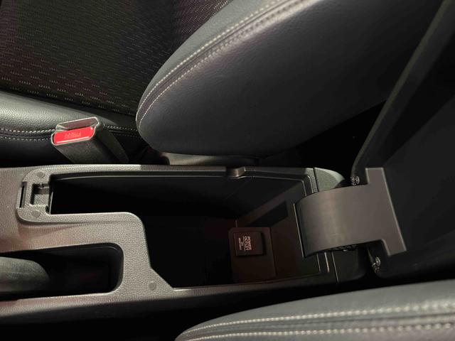 フィットハイブリッドLパッケージナビ ドライブレコーダー ETC バックカメラ キーフリーシステム オートエアコン ステアリングスイッチ(香川県)の中古車