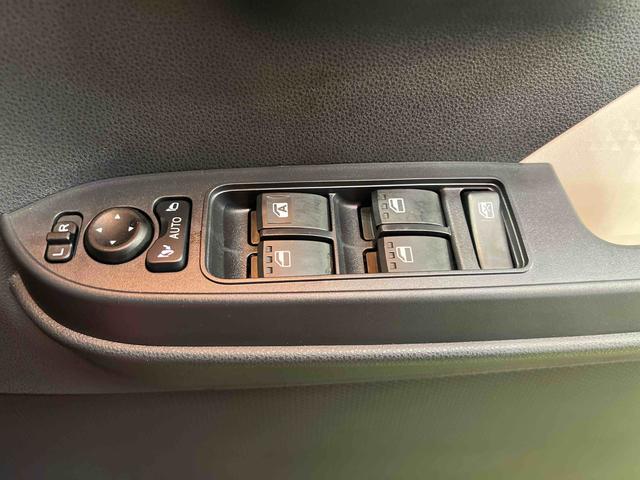 タントX認定中古車 CVT 9インチディスプレイオーディオ バックカメラ キーフリーシステム 助手席側ピラーレス パワースライドドア ステアリングスイッチ(香川県)の中古車