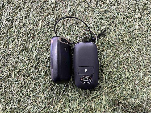 タフトＧ　ダーククロムベンチャーディスプレイオーディオ　ＴＶ　バックカメラ　ＬＥＤヘッドライト　シートヒーター　キーフリーシステム　オートエアコン　認定中古車　ＣＶＴ　６６０（香川県）の中古車