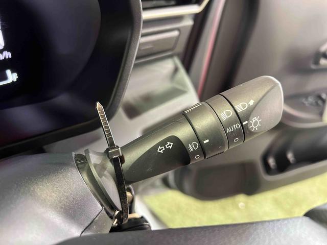 ロッキープレミアムナビ　バックカメラ　ドライブレコーダー　ＥＴＣ　ステアリングスイッチ　キーフリーシステム　オートエアコン　シートヒーター　認定中古車　ＣＶＴ　６６０（香川県）の中古車