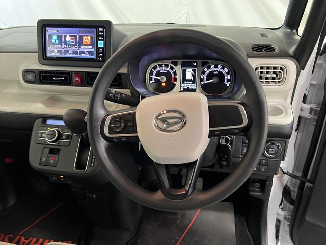 ムーヴキャンバスストライプスＧ純正ナビ　バックカメラ　シートヒーター　ステアリングスイッチ　ホッとカップホルダー　キーフリーシステム　両側パワースライドドア　認定中古車　ＣＶＴ　６６０（香川県）の中古車